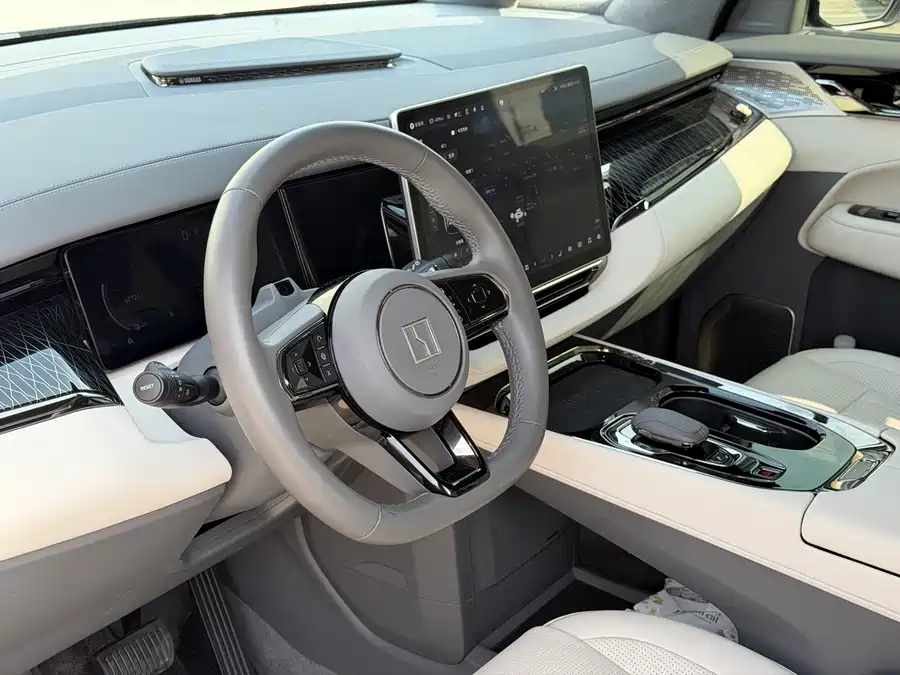 900x675_0_q87_c42_autohomecar__Chto52mw4zKAEbx5AAh4up7qkNU753.jpg.webp Used Zeekr 009 2022 WE version