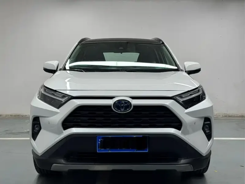 900x675_0_q87_c42_autohomecar__Chto52mwvb2AAaT7AAW_iBMQPDw520.jpg.webp Used Toyota RAV4 Rongfang 2024 Dual Engine 2.5L E-CVT Two-wheel Drive Elite Plus Edition