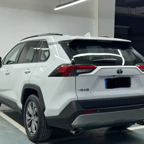 900x675_0_q87_c42_autohomecar__Chto52mwvcGAXXJhAAcPCYkHZVI247.jpg.webp Used Toyota RAV4 Rongfang 2024 Dual Engine 2.5L E-CVT Two-wheel Drive Elite Plus Edition