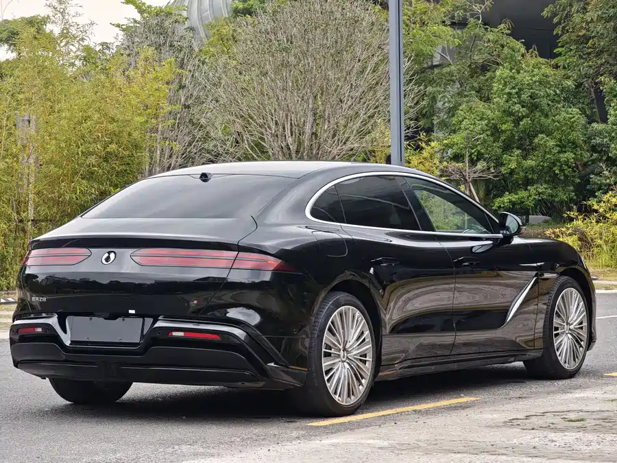 900x675_0_q87_c42_autohomecar__Chto52mxF8CAWbEhAAxGVESFStI895.jpg.webp Used Denza Z9 2024 1100km four-wheel drive Ultra version