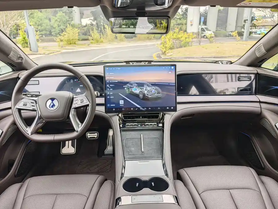 900x675_0_q87_c42_autohomecar__Chto52mxF8aANIWxAAetqOIZT2Y404.jpg.webp Used Denza Z9 2024 1100km four-wheel drive Ultra version