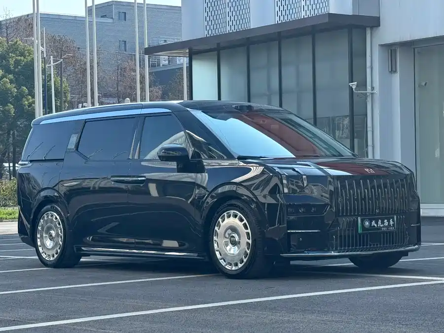 900x675_0_q87_c42_autohomecar__Chto52myKF-AOaZrAApVCJskUaI720.jpg.webp Used Zeekr 009 2024 Model Glory