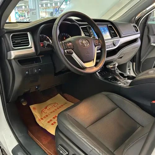 Used Toyota Highlander 2018 2.0T four-wheel drive luxury version
