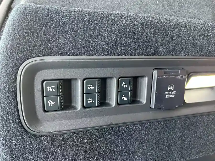 Used Zeekr 9X 2025 Ultra Edition 70kWh