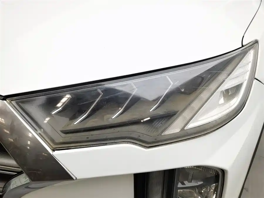 900x675_0_q87_c42_autohomecar__Chto52mz3daASNBAAAFRxcbu_x0208.jpg.webp Used Hyundai Tucson 2019 280TGDi dual-clutch two-wheel drive fashion version National V