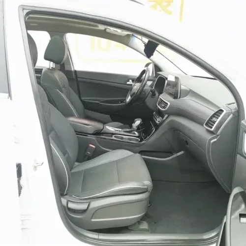 900x675_0_q87_c42_autohomecar__Chto52mz3eCAXmDcAAFer-7iW6M728.jpg.webp Used Hyundai Tucson 2019 280TGDi dual-clutch two-wheel drive fashion version National V