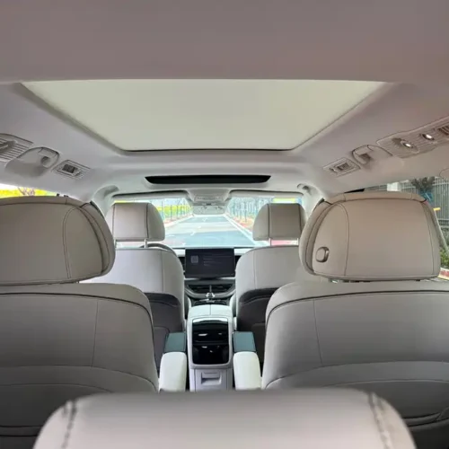 900x675_0_q87_c42_autohomecar__Chto52mzbLqAXK6tAAXwSZXaKAM445.jpg.webp Used Denza D9 2022 DM-i 945 luxury model