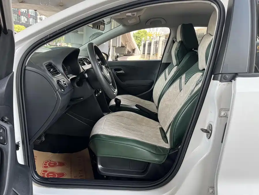 Used Volkswagen Polo 2018 1.5L automatic safe driving model