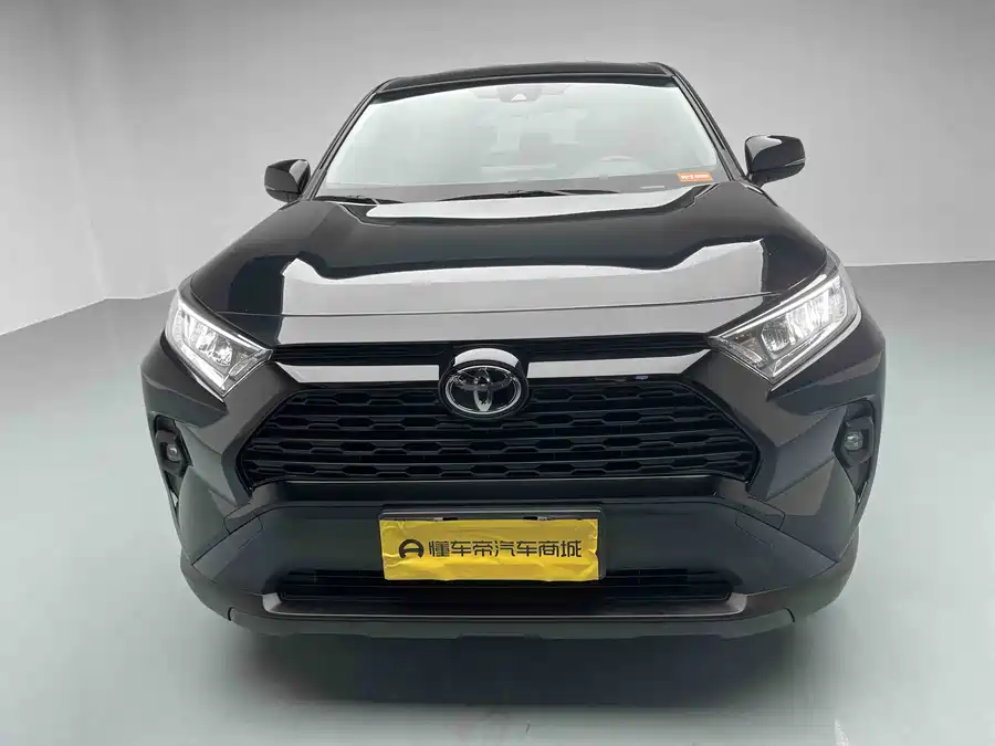 900x675_0_q87_c42_autohomecar__ChtpWGk27riAW_iJAAMJgvisCaQ644.jpg.webp Used Toyota RAV4 Rongfang 2023 2.0L CVT two-wheel drive urban version