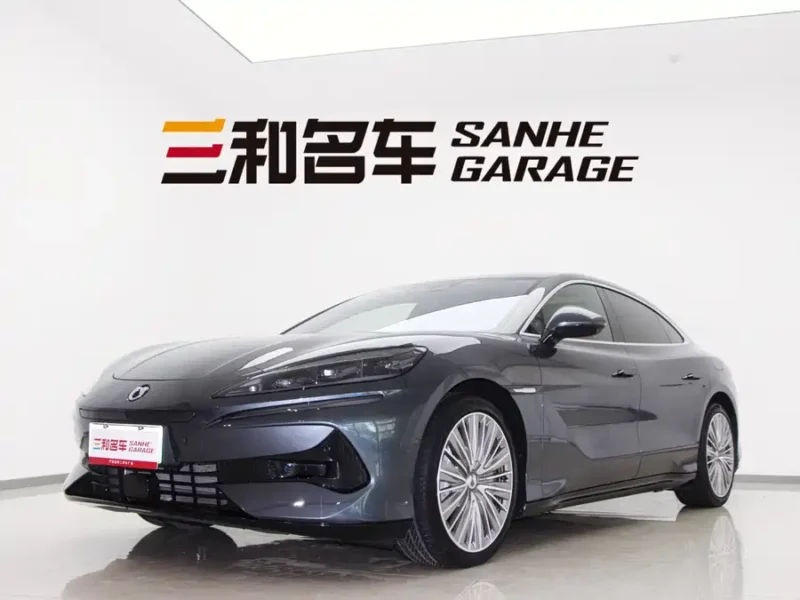 Used Denza Z9 2024 1100km four-wheel drive Ultra version