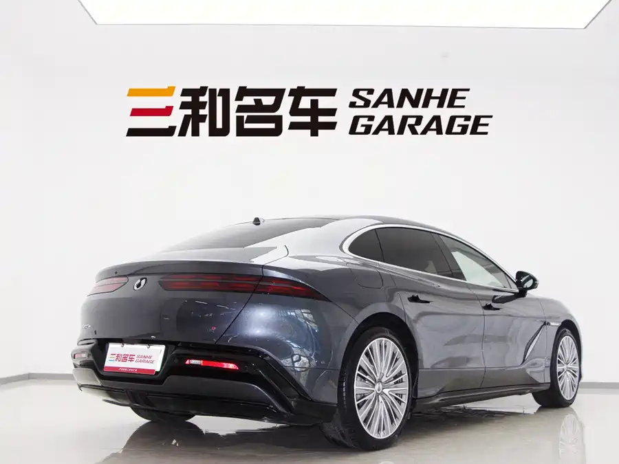 900x675_0_q87_c42_autohomecar__ChtpWGkBidiAU65PAAWRNTpxBM0299.jpg.webp Used Denza Z9 2024 1100km four-wheel drive Ultra version