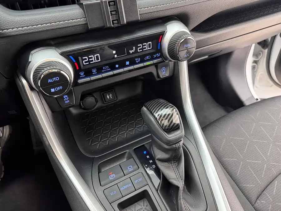 Used Toyota RAV4 Rongfang 2021 2.0L CVT two-wheel drive fashion PLUS version