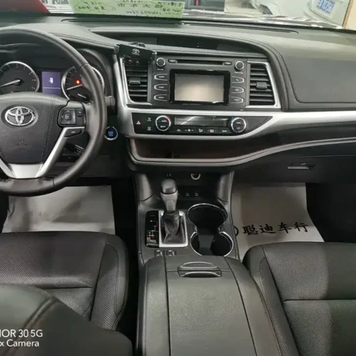 900x675_0_q87_c42_autohomecar__ChtpWGkMN6iAXazUAATWc-RiXOQ602.jpg.webp Used Toyota Highlander 2017 2.0T four-wheel drive luxury version 7 seats