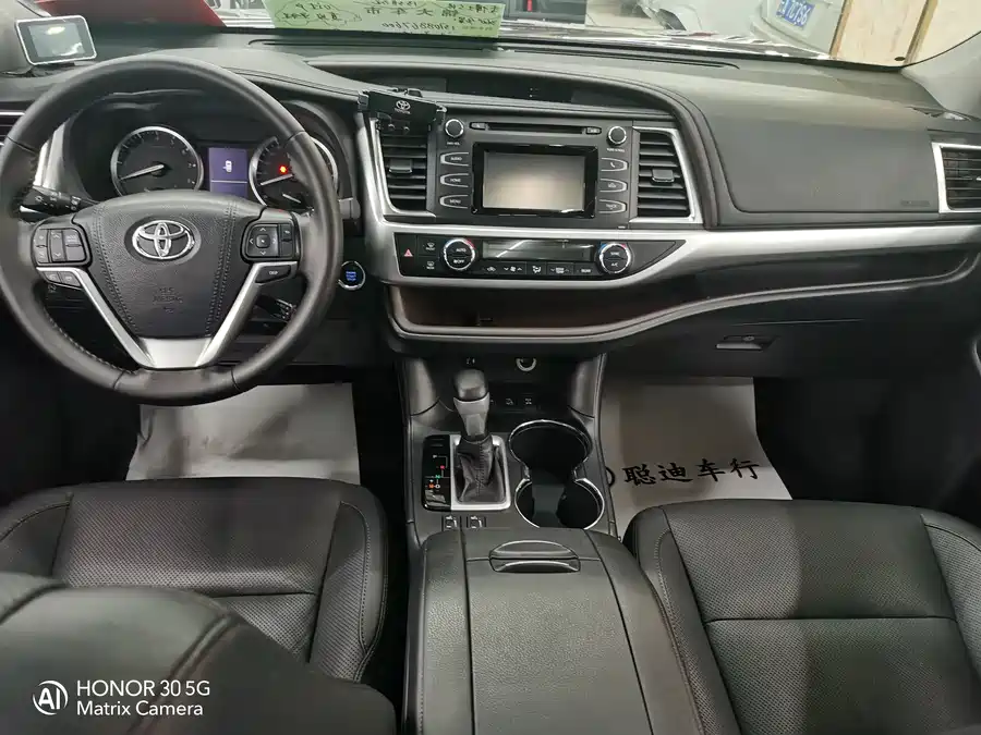900x675_0_q87_c42_autohomecar__ChtpWGkMN6iAXazUAATWc-RiXOQ602.jpg.webp Used Toyota Highlander 2017 2.0T four-wheel drive luxury version 7 seats