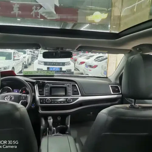 900x675_0_q87_c42_autohomecar__ChtpWGkMN6mAfB3tAAOxxPjxuz4324.jpg.webp Used Toyota Highlander 2017 2.0T four-wheel drive luxury version 7 seats