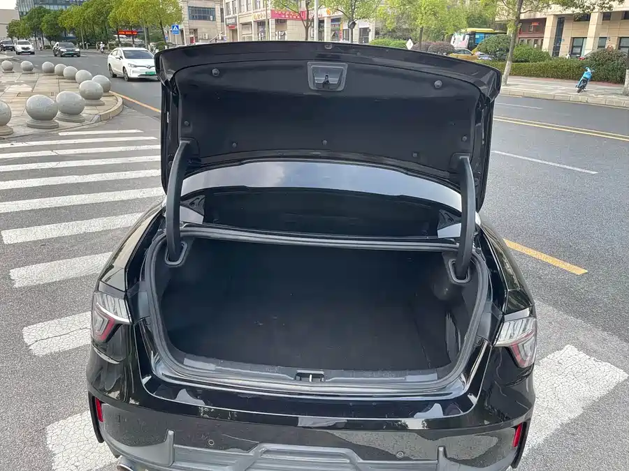 900x675_0_q87_c42_autohomecar__ChtpWGkN4oOALTQMAAVyTjK6pJI843.jpg.webp Used Lynk & Co 03 2020 1.5TD DCT Pro version