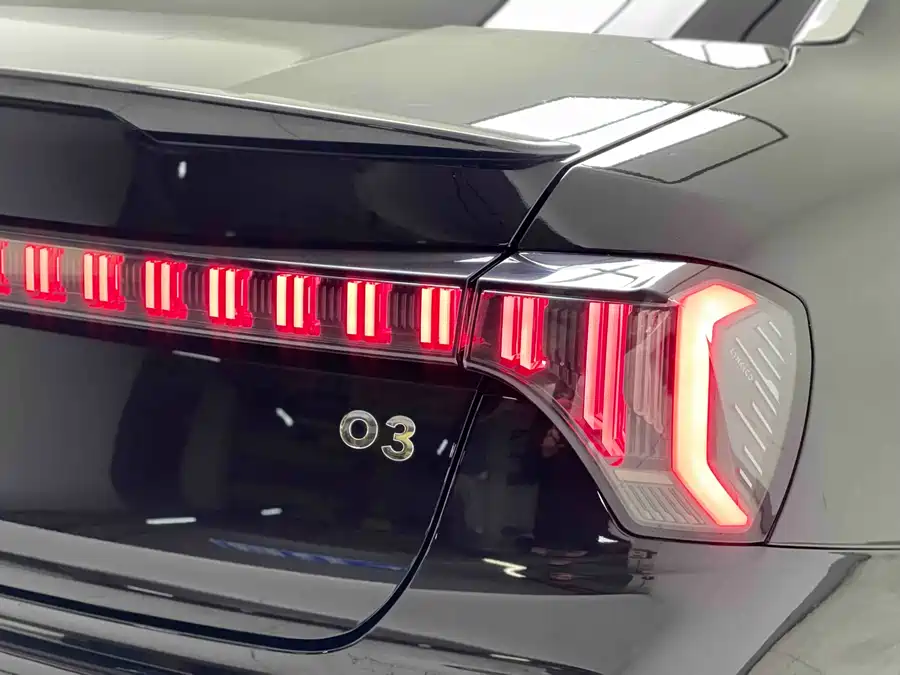 900x675_0_q87_c42_autohomecar__ChtpWGkfzsqAdp6MAAXq8__x7Kc451.jpg.webp Used Lynk & Co 03 2023 1.5TD DCT Pro