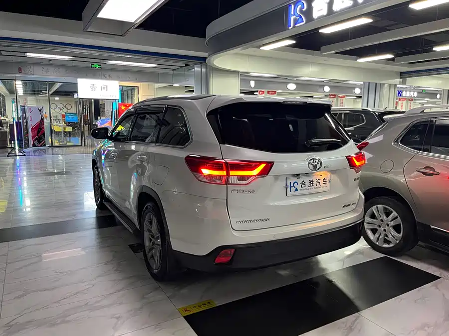 Used Toyota Highlander 2018 2.0T four-wheel drive luxury version