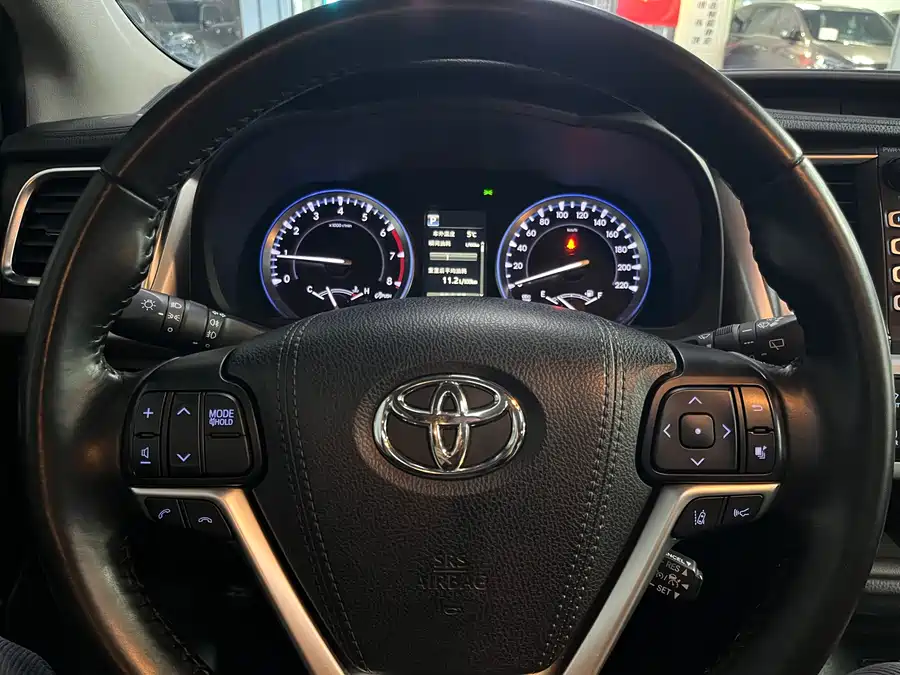 Used Toyota Highlander 2018 2.0T four-wheel drive luxury version