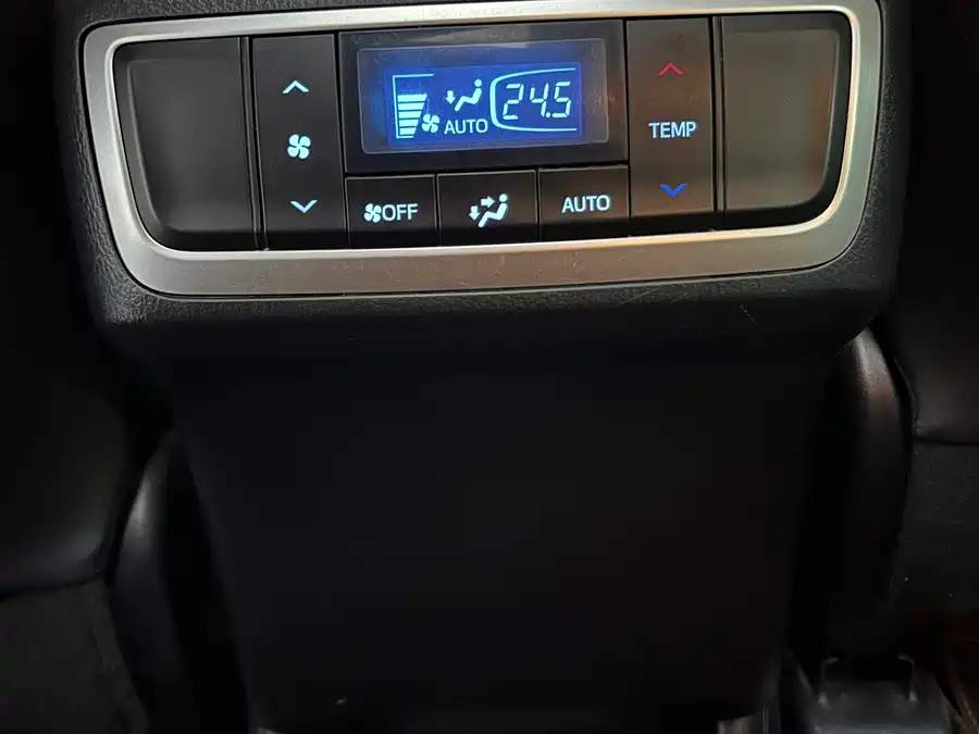 Used Toyota Highlander 2018 2.0T four-wheel drive luxury version