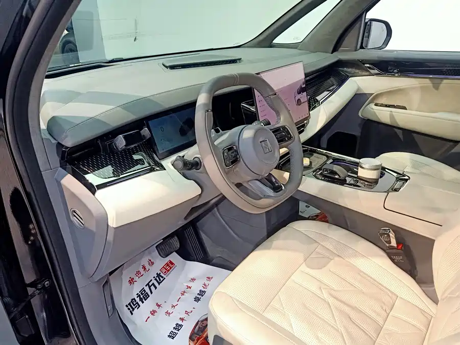 900x675_0_q87_c42_autohomecar__ChtpWGkgIc-AIILwAAn20vnJ99o056.jpg.webp Used Zeekr 009 2024 six-seat executive version four-wheel drive 108kWh