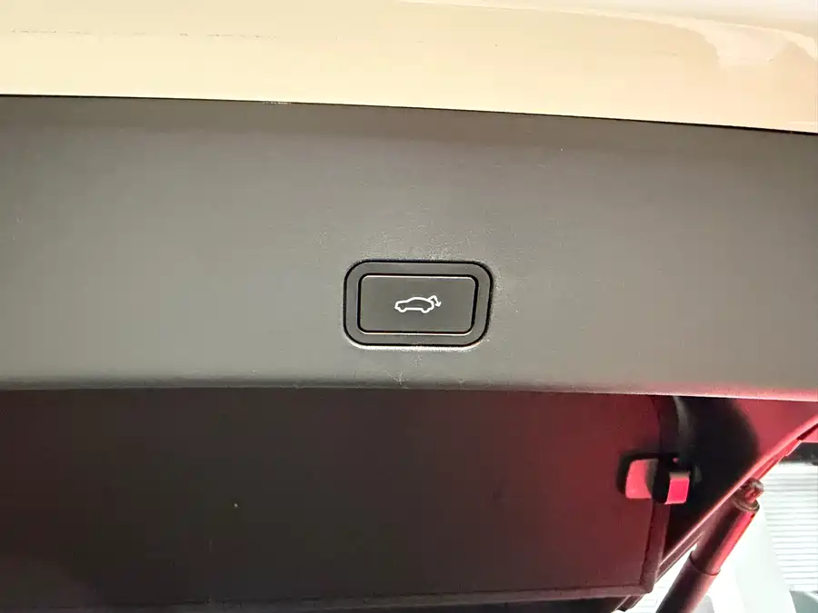 900x675_0_q87_c42_autohomecar__ChtpWGkw-vWAJp3EAAWiT9A9J4A178.jpg.webp Used Zeekr 001 2022 model super long battery life dual motor YOU version