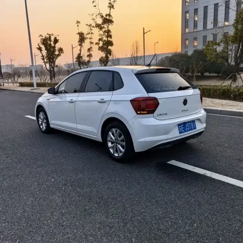 900x675_0_q87_c42_autohomecar__ChtpWGl0BaqAA7ksAAzi3O5jBzk154.jpg.webp Used Volkswagen Polo 2021 Plus 1.5L Automatic Colorful Technology Edition
