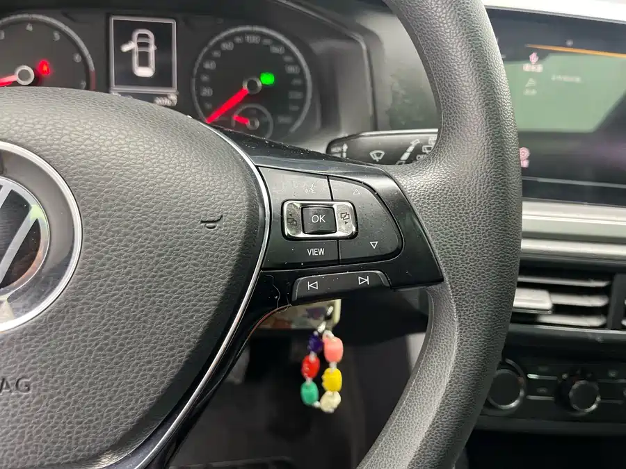 900x675_0_q87_c42_autohomecar__ChtpWGl1bqKASPUUAApP7tCbg6Q059.jpg.webp Used Volkswagen Polo 2021 Plus 1.5L Automatic Panoramic Enjoyment Edition