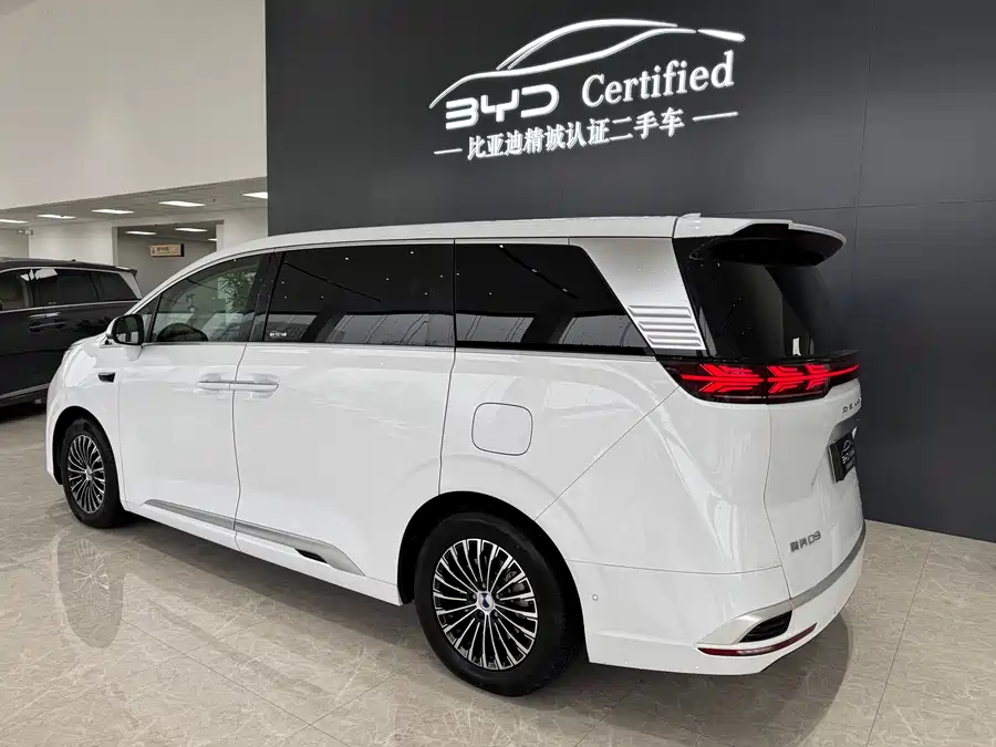 Used Denza D9 2025 DM-i smart driving version 1020 four-wheel drive flagship model