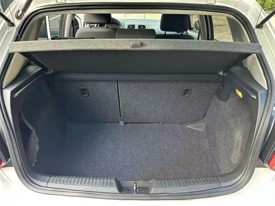 Used Volkswagen Polo 2018 1.5L automatic safe driving model