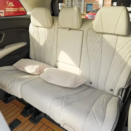 900x675_0_q87_c42_autohomecar__ChtpWGlM9YeAXUOxAAl5rNSwnV0739.jpg.webp Used Denza D9 2024 DM-i 1050 Exclusive Type