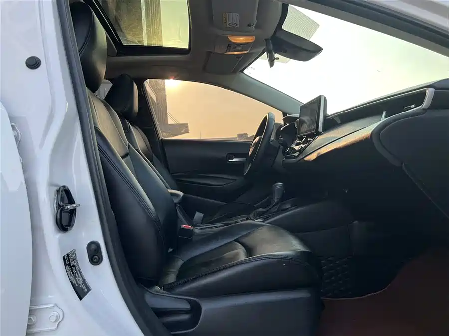 900x675_0_q87_c42_autohomecar__ChtpWGlPoWiAEohGAAGDBZz8qzI614.jpg.webp Used Toyota Corolla 2021 1.2T S-CVT Elite PLUS Edition