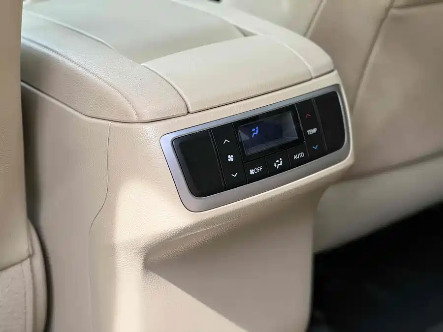 900x675_0_q87_c42_autohomecar__ChtpWGlRe-yABYVwAAM3UIhkuGQ151.jpg.webp Used Toyota Highlander 2018 2.0T four-wheel drive premium version