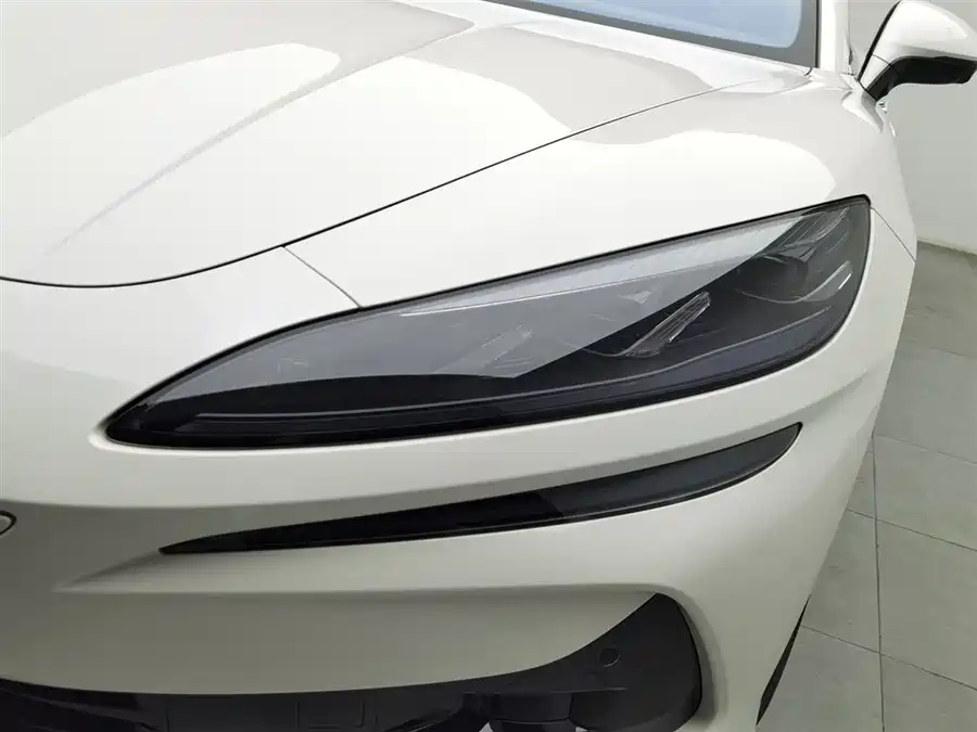900x675_0_q87_c42_autohomecar__ChtpWGlRhrKAZPkeAAED-4KaH8Q600.jpg.webp Used Denza Z9 2024 1100km four-wheel drive Ultra version