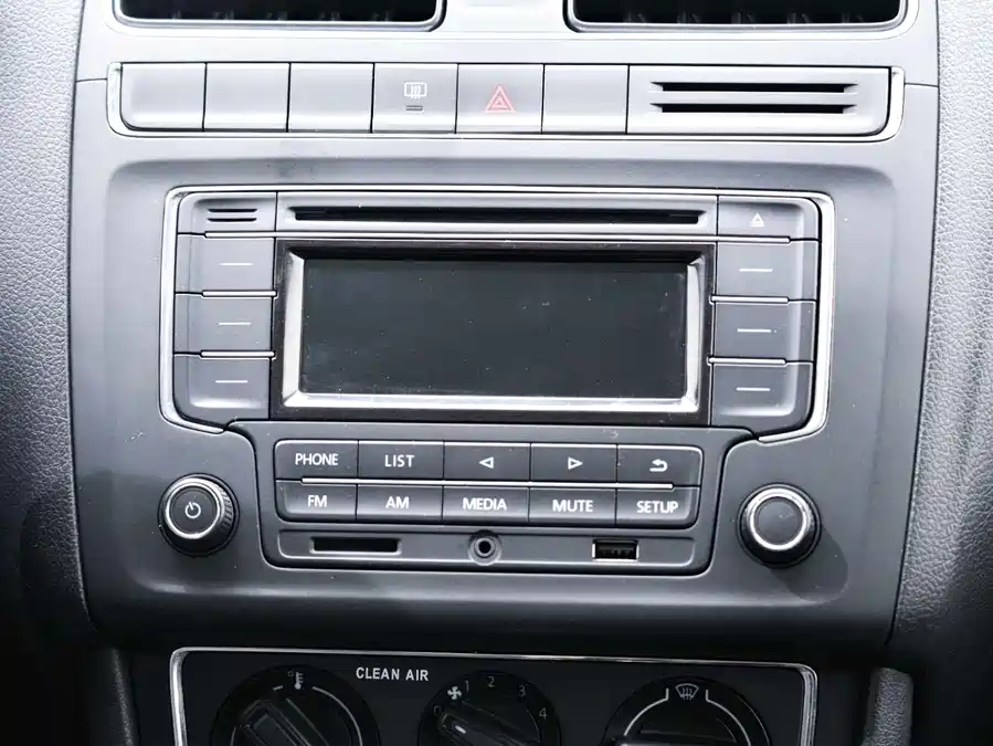 Used Volkswagen Polo 2016 1.6L automatic comfort model