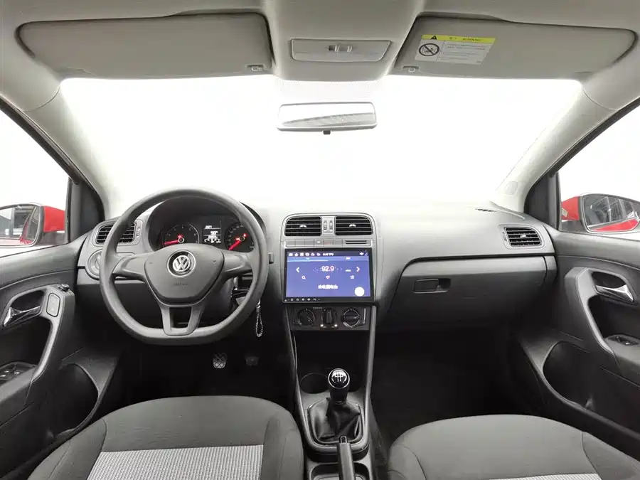 Used Volkswagen Polo 2016 1.4L manual fashion model