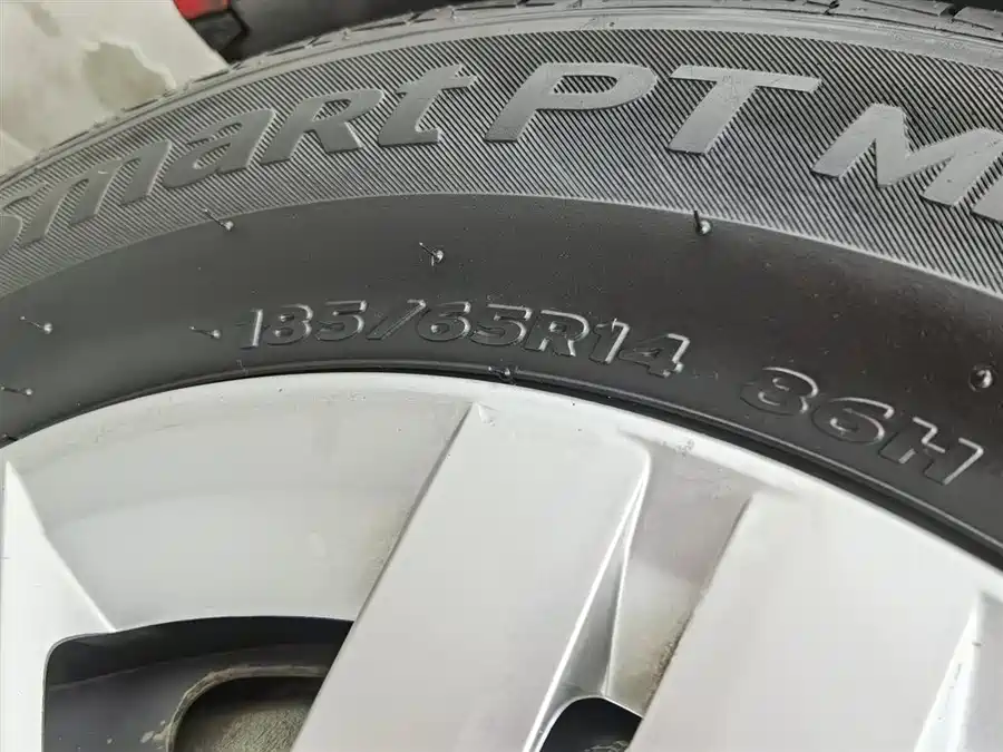 Used Volkswagen Polo 2016 1.4L manual fashion model