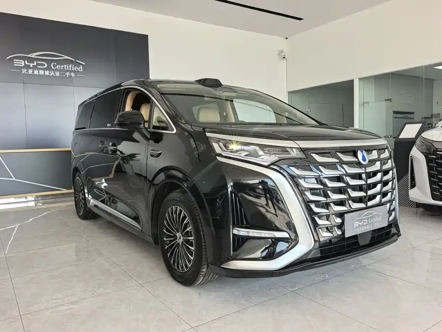 Used Denza D9 2025 DM-i smart driving version 1020 four-wheel drive flagship model