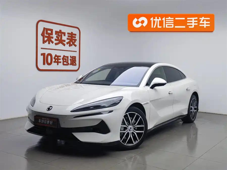 900x675_0_q87_c42_autohomecar__ChtpWGlg14GAVgt1AAFDPTSjoR0458.jpg.webp Used Denza Z9 2024 1100km four-wheel drive Max version