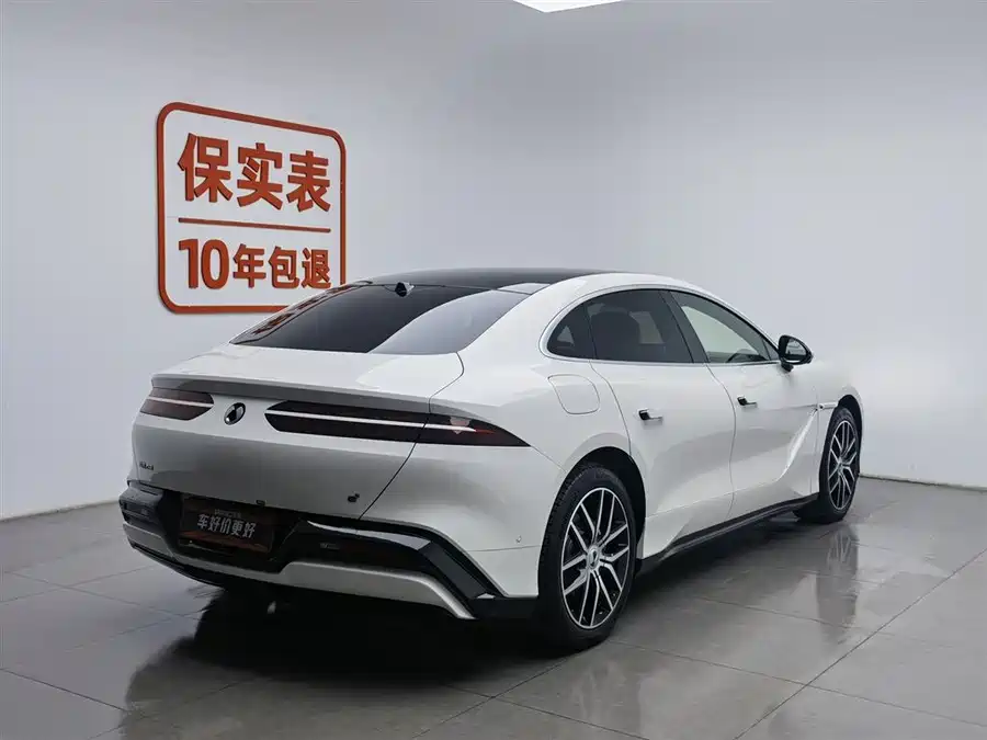 900x675_0_q87_c42_autohomecar__ChtpWGlg14KAf3XYAAEyutE7pPo929.jpg.webp Used Denza Z9 2024 1100km four-wheel drive Max version