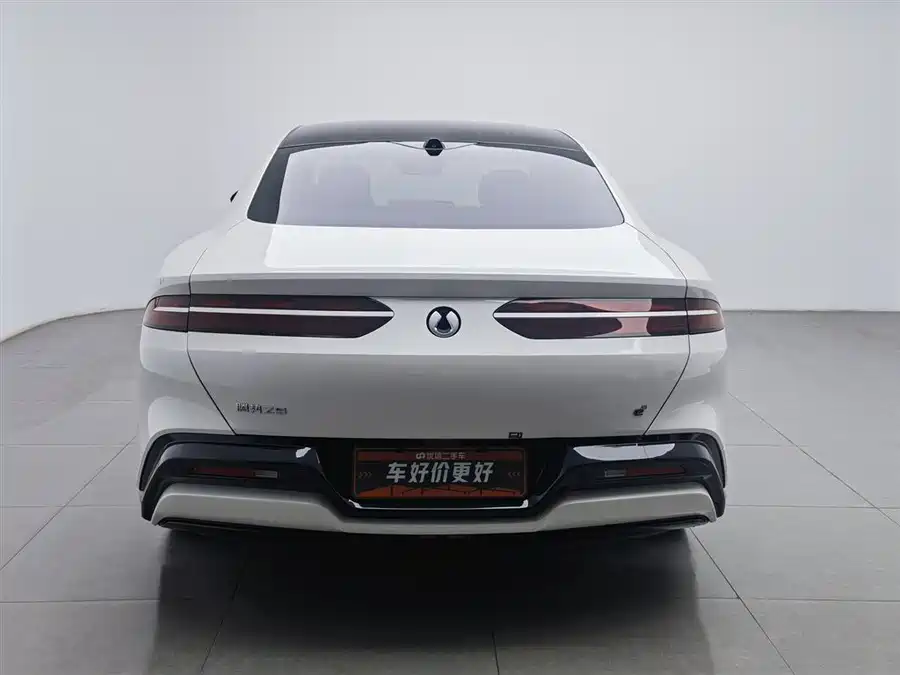 900x675_0_q87_c42_autohomecar__ChtpWGlg14SAOEfXAAD7MnwTwVE976.jpg.webp Used Denza Z9 2024 1100km four-wheel drive Max version