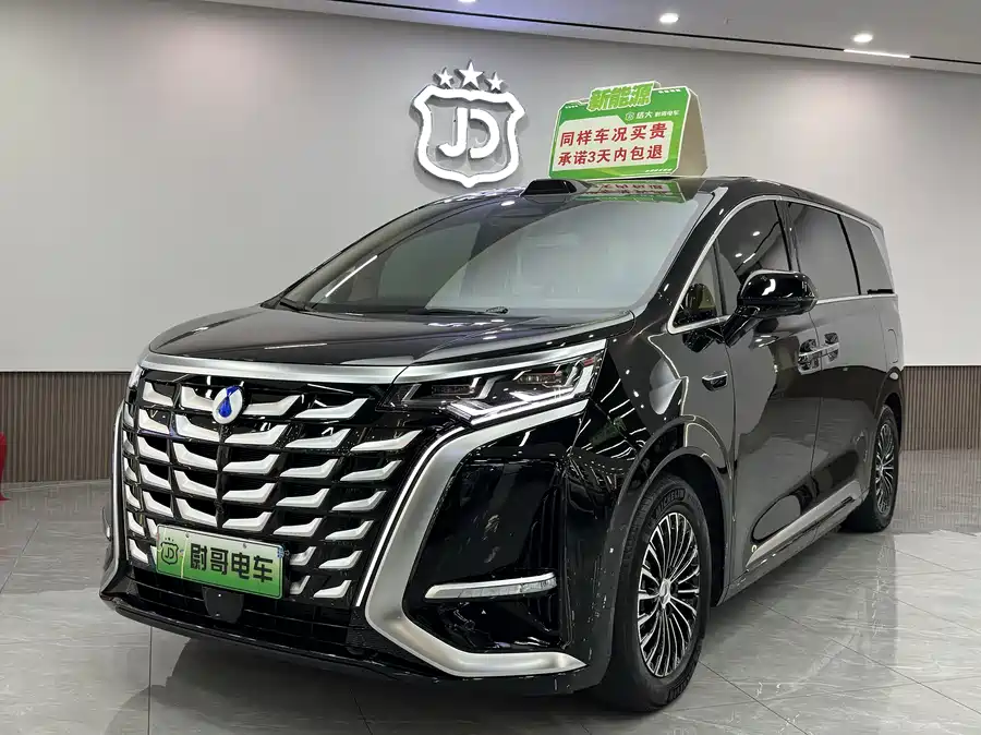 Used Denza D9 2025 DM-i smart driving version 1020 four-wheel drive flagship model
