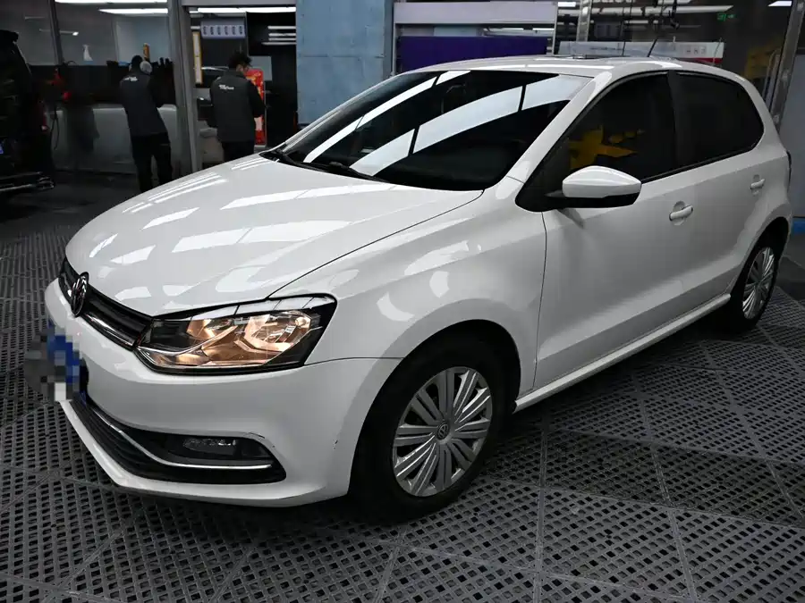 Used Volkswagen Polo 2016 1.6L automatic comfort model