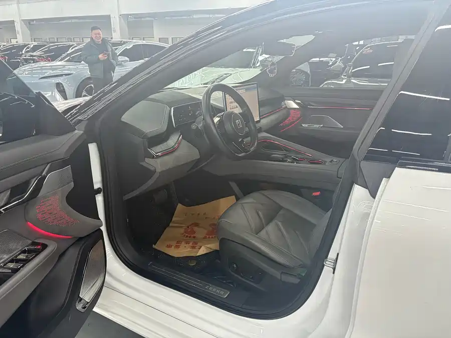 Used Zeekr 001 2023 WE version 86kWh