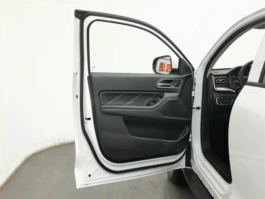 Used GWM Cannon 2026 2.4T commercial Used GWM Cannon automatic diesel four-wheel drive alpine version