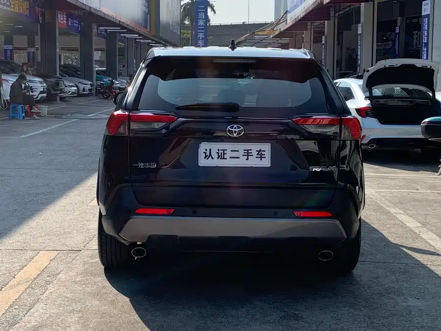 Used Toyota RAV4 Rongfang 2022 2.0L CVT two-wheel drive fashion version
