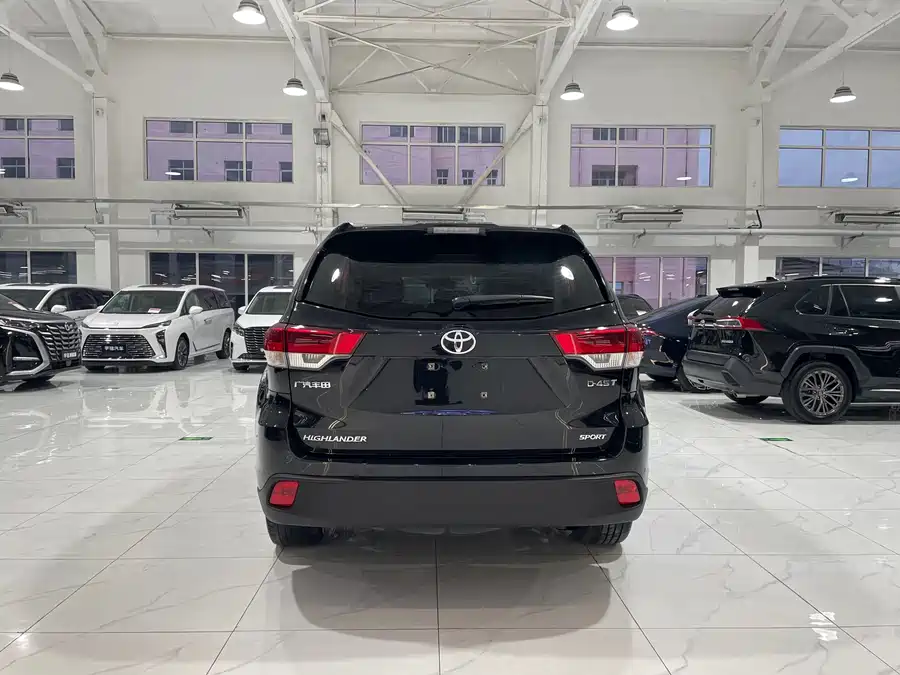 900x675_0_q87_c42_autohomecar__ChtpWGlu_v2AJWgpAAgENNUT1us198.jpg.webp Used Toyota Highlander 2018 2.0T two-wheel drive luxury version