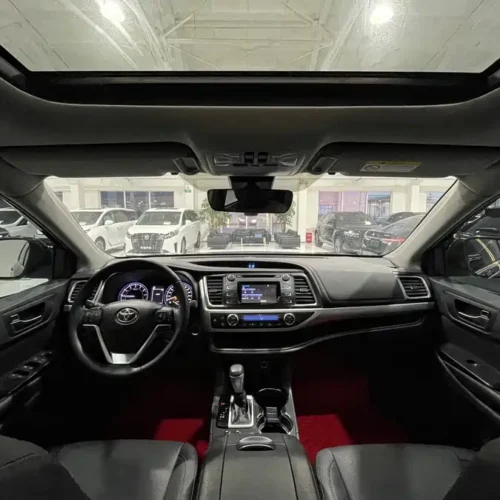 900x675_0_q87_c42_autohomecar__ChtpWGlu_wGAA_47AArPN80F2qI602.jpg.webp Used Toyota Highlander 2018 2.0T two-wheel drive luxury version
