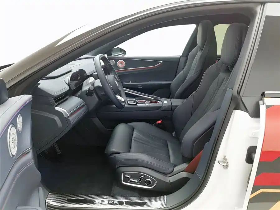 900x675_0_q87_c42_autohomecar__ChtpWGlzG6eASWYwAAGl1hjhWQQ397.jpg.webp Used Zeekr 001 2026 103-degree four-wheel drive Ultra version