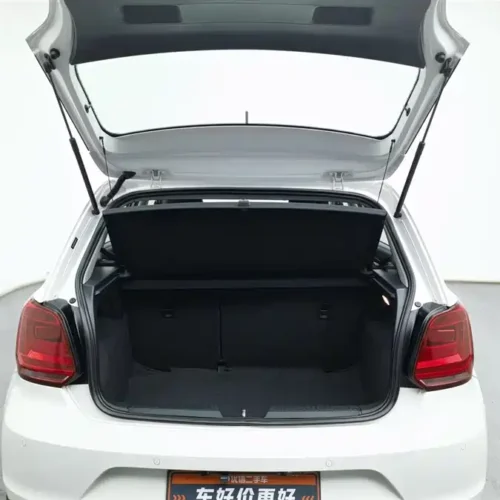 Used Volkswagen Polo 2016 1.6L automatic comfort model